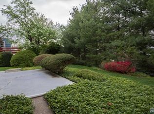 29 Poplar Ave, Oradell, NJ 07649