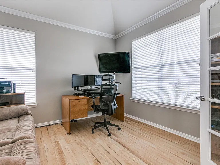 3408 Devonshire Ct — Photo 6