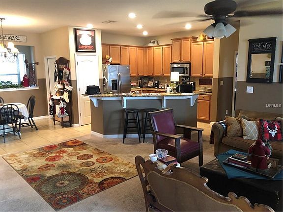 3rd image of 3550 Foxchase Dr