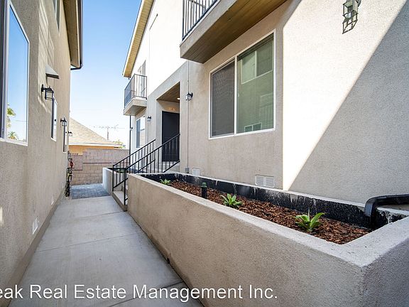 2nd image of 2469 E 7th St #9575961