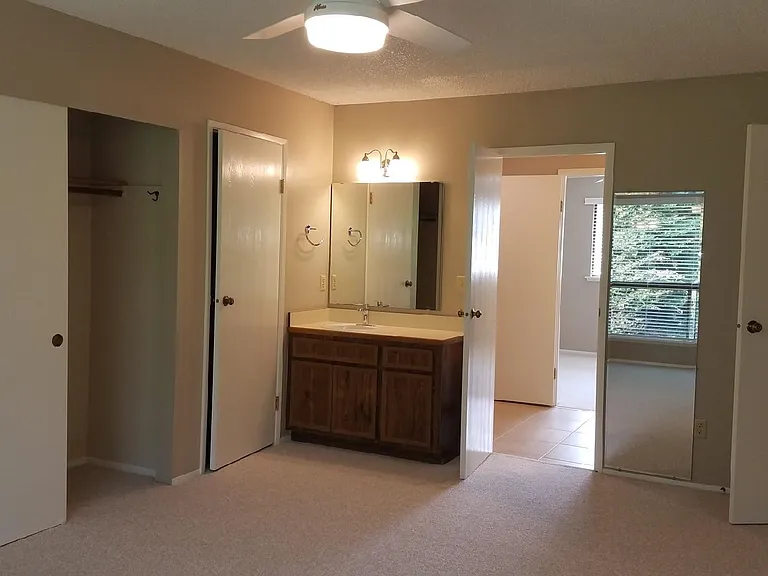 13701 SE Allen Rd — Photo 10