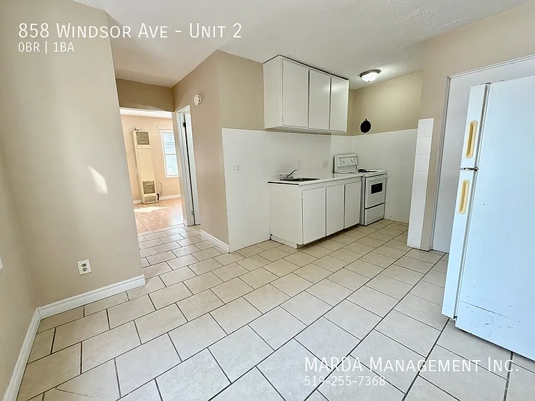 858 Windsor Ave #2 — Photo 1