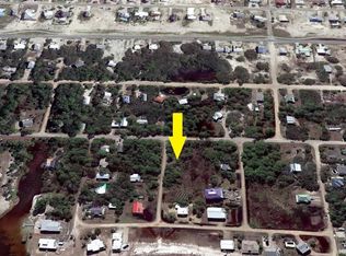 304 Bledsoe St, Eastpoint, FL 32328