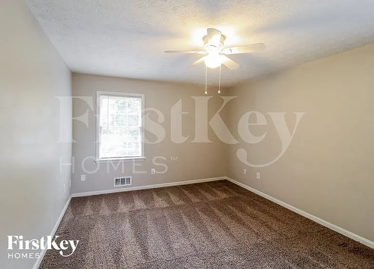 1739 Killian Hill Rd SW — Photo 11