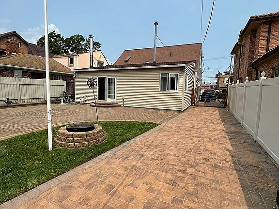 4th image of 15132 21st Ave