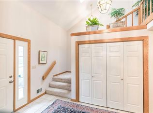 8081 Wild Lemon Ln, Manlius, NY 13104