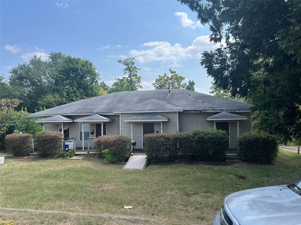 2180 E Cherry St, Paris, TX 75460