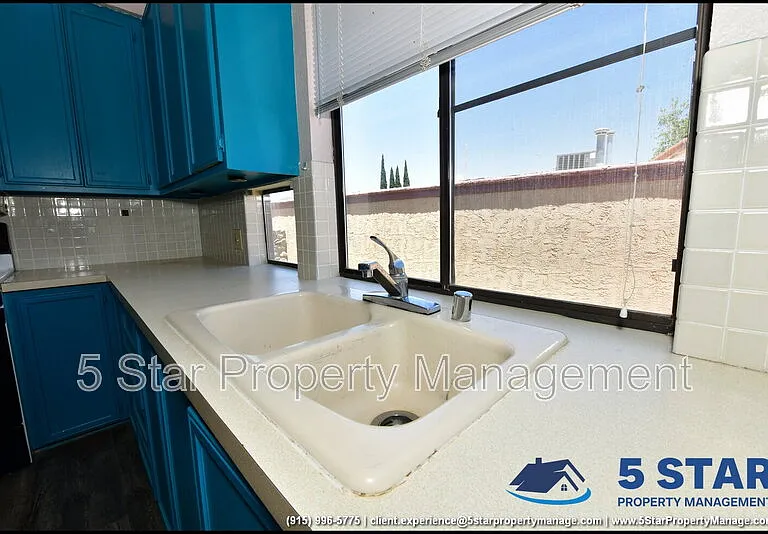 3212 Canyon Point Ln — Photo 19