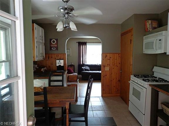 5th image of 145 Dilworth St