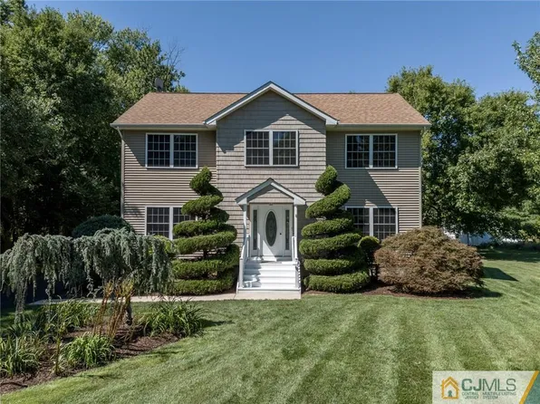 20 Blue Jay Hill Rd, Westampton, NJ 08060