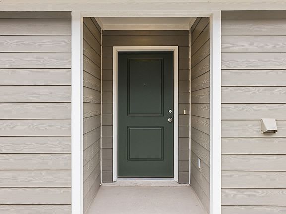 4th image of 222 Spirit St