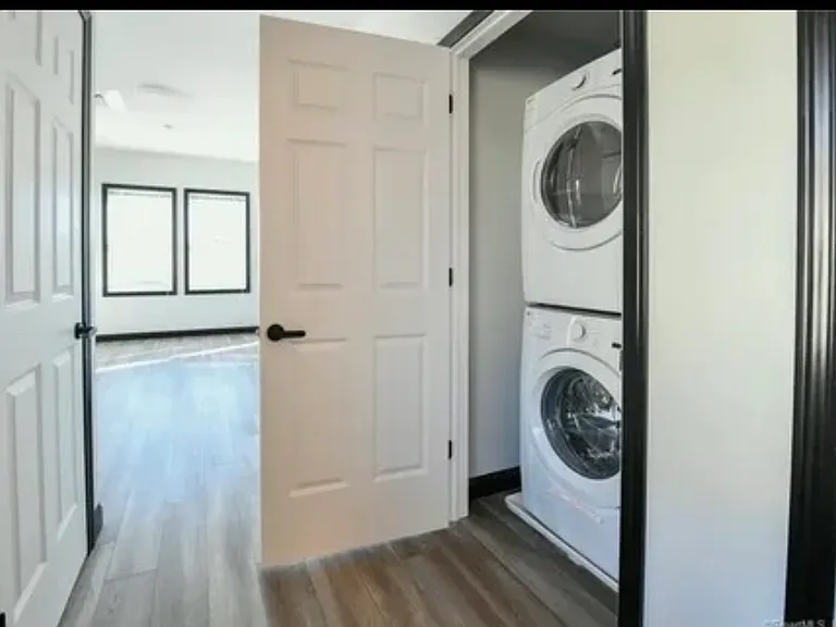 77 Whiting St #2B — Photo 8