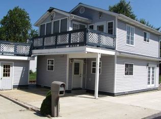 11121 W Ferndale Dr, Manitou Beach, MI