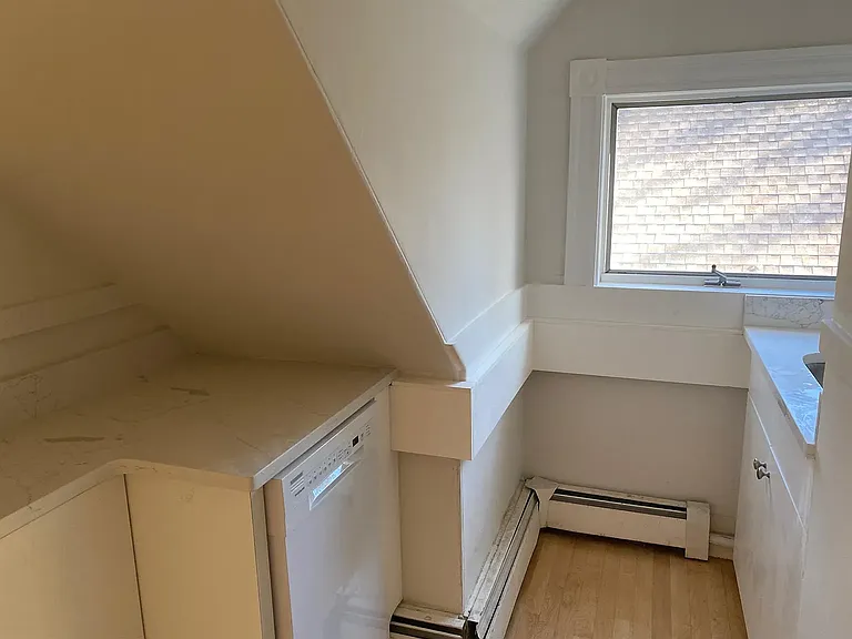 250 Highland Ave #3 — Photo 6