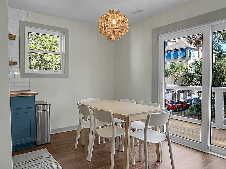 222 E Hudson Ave — Photo 24
