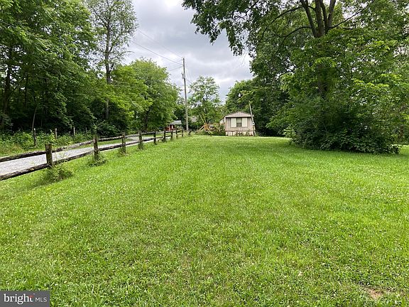 2nd image of 74 Vernon Ln
