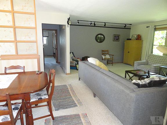 3rd image of 1612 S Park Ave