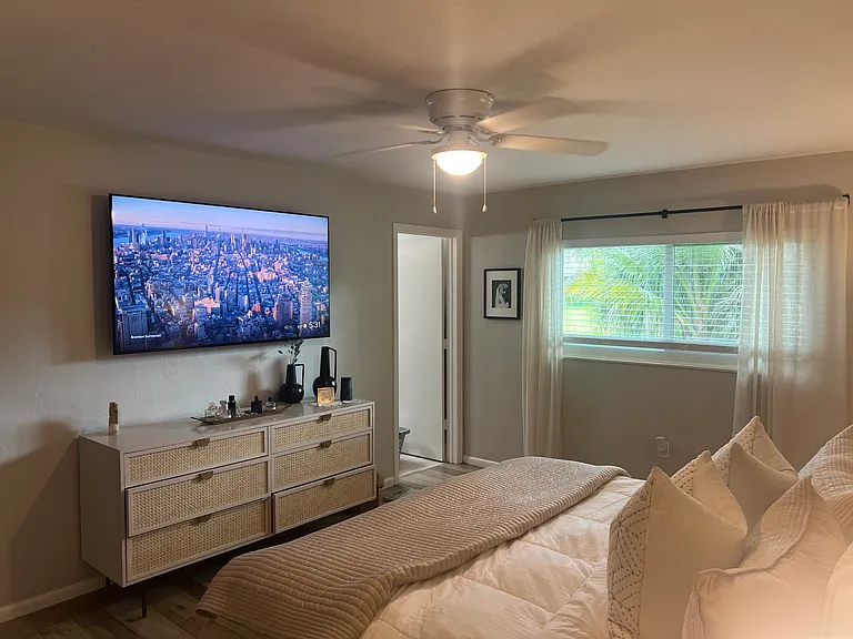 843 Palm View Dr — Photo 12