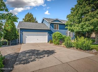 380 W Bridle Ln, Post Falls, ID 83854