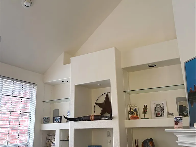 7521 England Dr — Photo 4