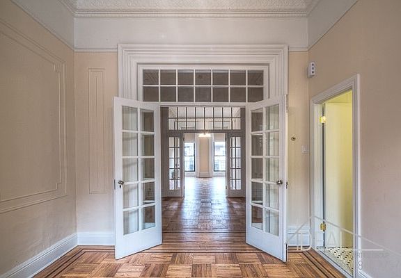2nd image of 225 Union St #1