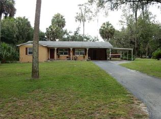 3255 Spring Green Dr, Lutz, FL 33559