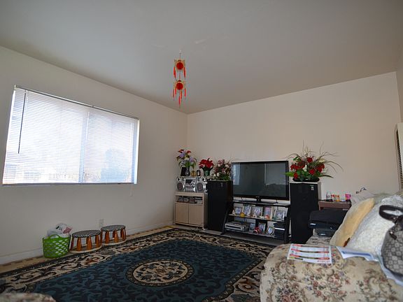 5th image of 6344 40th Ave