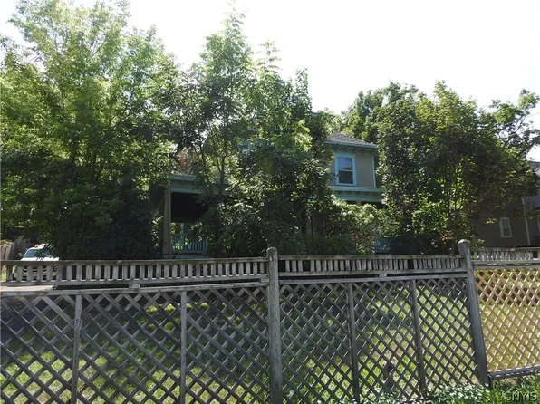 4871 Onondaga Rd, Syracuse, NY 13215