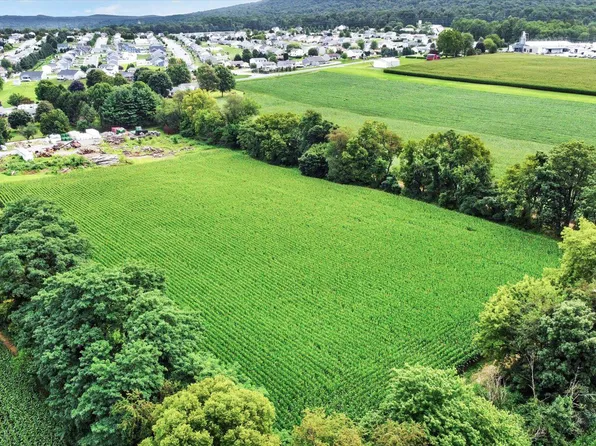 0 Ws S, Newmanstown, PA 17073