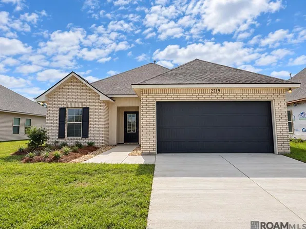 2219 Sherris Way, Port Allen, LA 70767