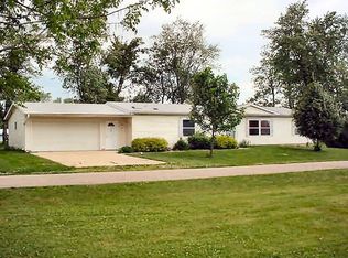 312 Front St, Malden, IL 61337