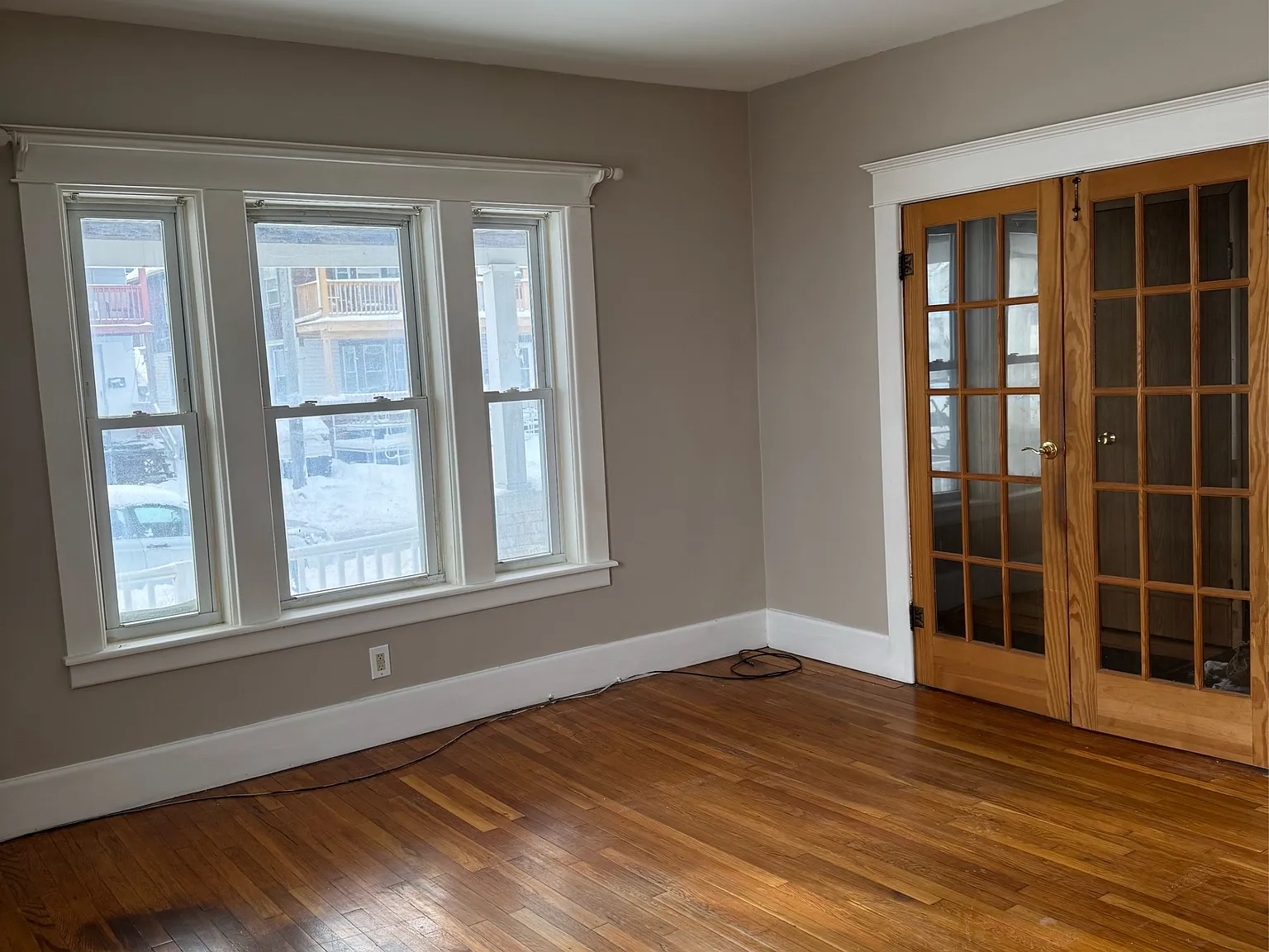 100-102 Lowell Avenue - 1 — Photo 2