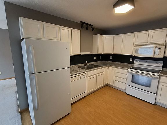 4th image of 2549 Cobble Hill Ct