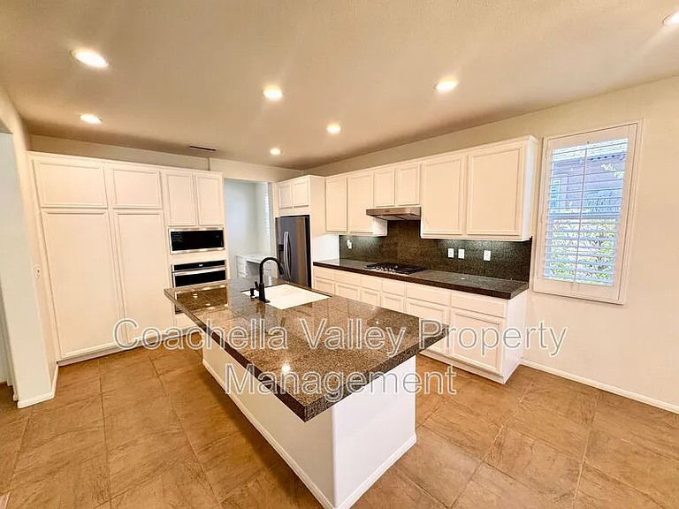 138 Shoreline Dr — Photo 13