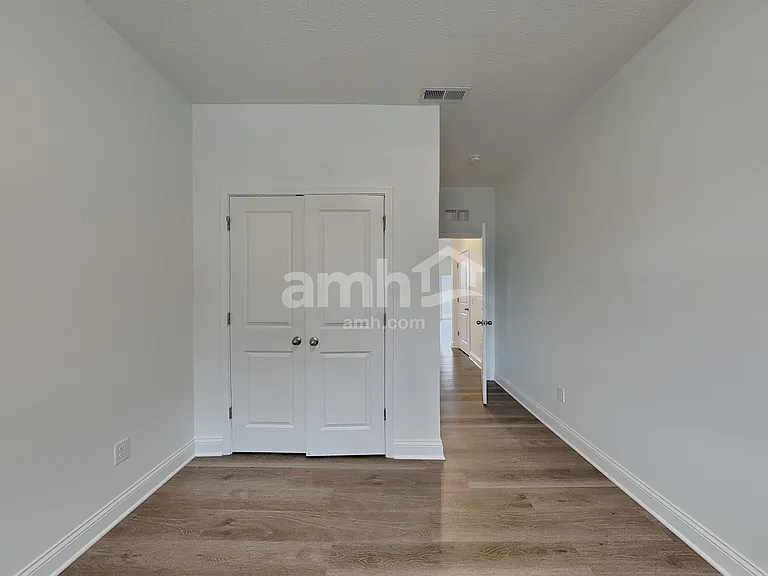 890 Heritage Blvd — Photo 13