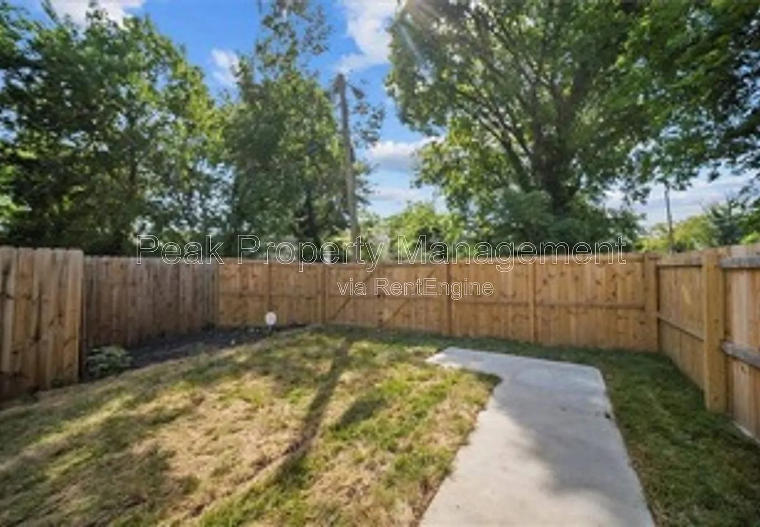 3 bed, 2.5 bath, 2340 sqft, $2,100 — Photo 4