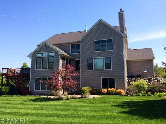 4th image of 3839 Hollow Wood Dr