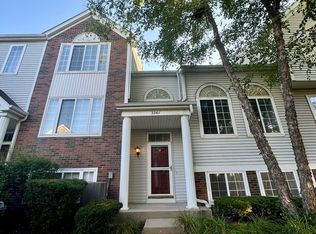 2261 Dawson Ln, Algonquin, IL 60102