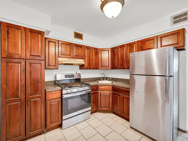 30 Skyline Dr #3 — Photo 7