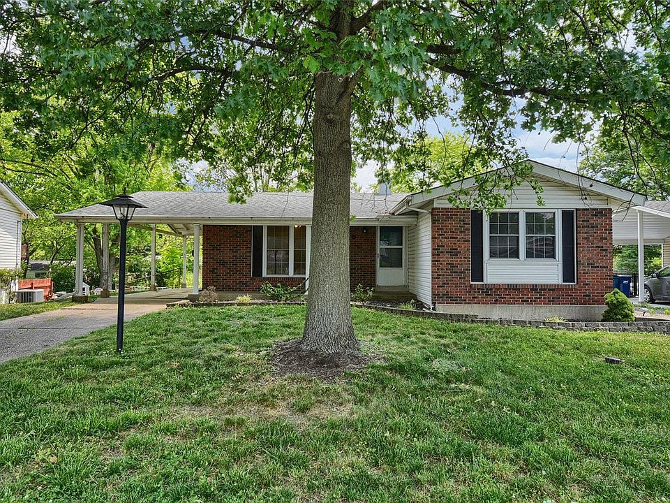 1st image of 2414 Wesglen Estates Dr
