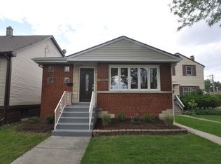 3320 N Opal Ave, Chicago, IL