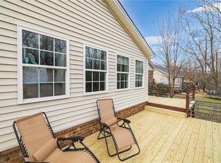1110 Riveria Dr, Greensboro, NC 27406