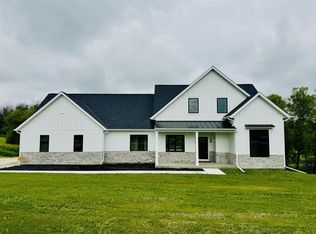 N3193 Drumlin Dr, Neosho, WI 53059