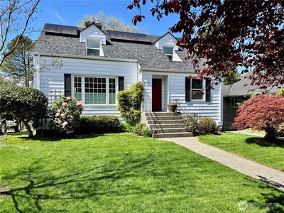 3239 45th Avenue SW, Seattle, WA, 98116