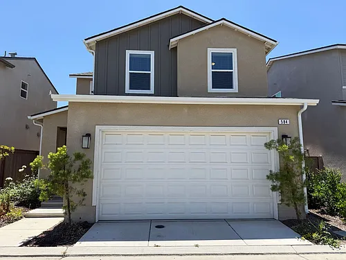 584 McCaffrey Way Photo 1