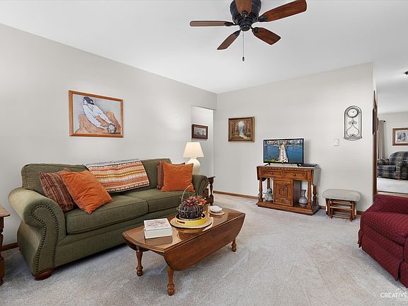 5th image of 606 Harmony Dr
