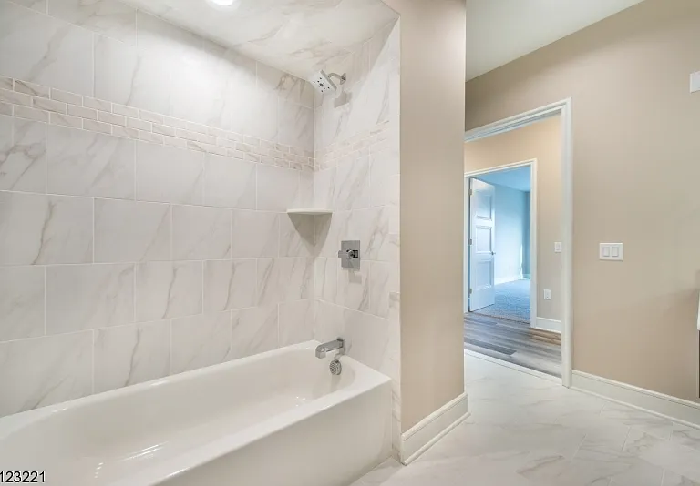 717 Preakness Ave — Photo 9