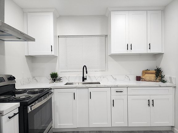4th image of 4552 Seminole Dr #4552