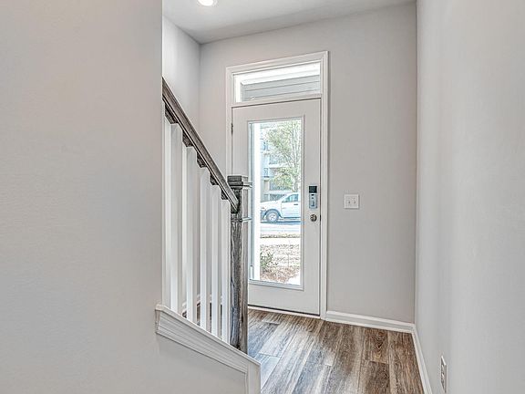 4th image of 4571 Summey Ave