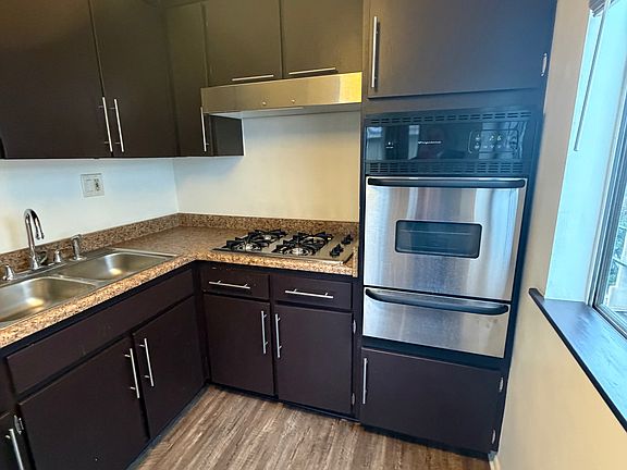 2nd image of 830 S Barrington Ave APT 8